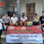 Kapolsek Sukawati Salurkan Bansos kepada 5 Warga Kurang Mampu di Desa Batuan