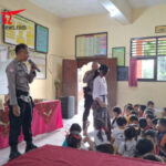 Polsek Gianyar Tanamkan Kesadaran Tertib Berlalu Lintas dan Cegah Bullying Sejak Dini melalui MPLS di SD
