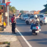 Polsek Abiansemal Optimalkan Strong Point Sore Demi Kenyamanan Pengguna Jalan