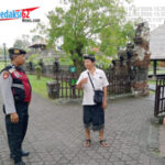 Berikan Rasa Aman Kepada Pengunjung, Samapta Polsek Mengwi Sambangi Kawasan Taman Ayun